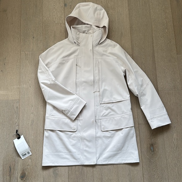 EUC StretchSeal Relaxed-Fit Long Rain Jacket white opal size 4 lululemon - Picture 1 of 16